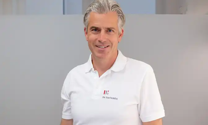 Dr. Tom Froböse